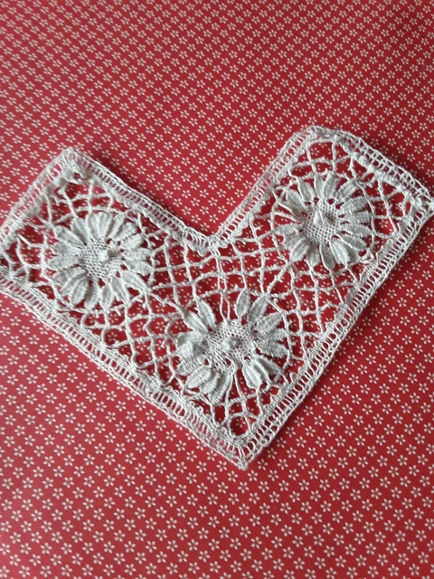 mercerie décors incrustation  dentelle  main pour scrap ou autre décor@