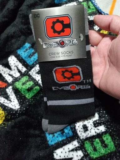 DC Comics Worlds Finest FLASHPOINT Box Exclusive CYBORG CREW SOCKS One Size