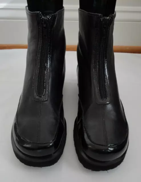 Taryn Rose Black Zip Front Ankle Boots Made in Italy / EUR 37.5  US 7 to 7.5