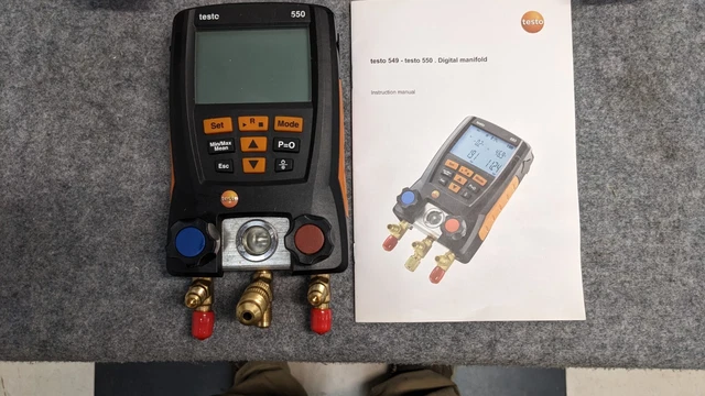 Testo 550s Basic Kit - Digital Manifold w/3 hoses, temp clamps in case.