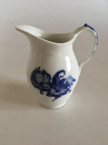 Royal Copenhagen Blu Fiore Intrecciato Creamer No 8026