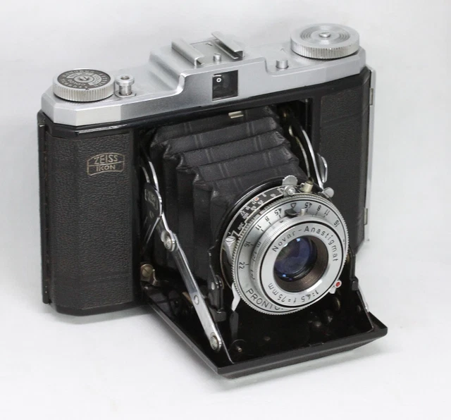 Zeiss Ikon Ikonta  523/16 6x6 Klappkamera & Novar-Anastigmat 1:4,5 f=75mm