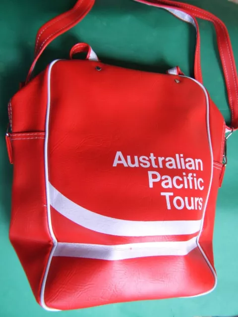 Australian Pacific Tours Red Vinyl Shoulder Bag Vintage Original Retro 1970's