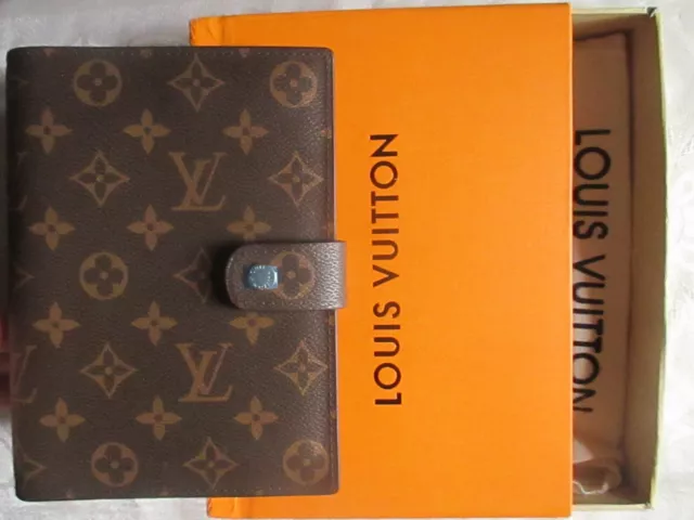 Louis Vuitton Large Ring Agenda Cover in Monogram (R20106)