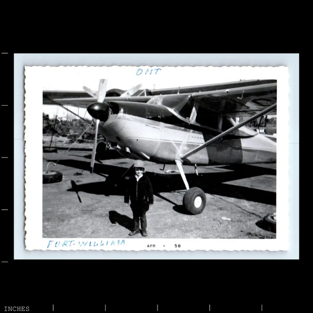 Old Vintage Photo BOY PLANE AIRPLANE FORT WILLIAM ONTARIO CANADA 1958