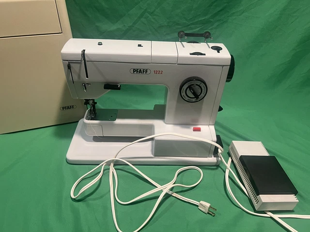 Pfaff 1222 Germany Sewing Machine w/ Case,  & Attachments - Works-AS IS- READ