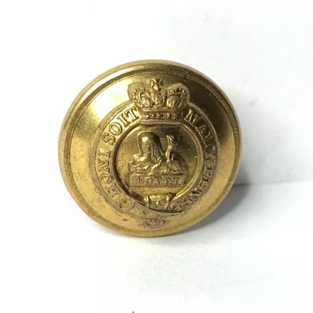 Victorian Manchester regiment 18 mm Gilt button .