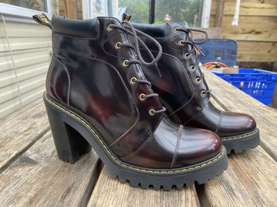 averil arcadia dr martens