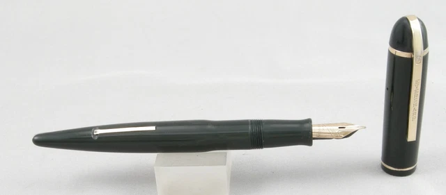 Eversharp Skyline Demi Green w/Gold Trim Fountain Pen - 14kt Medium Nib - 1940's