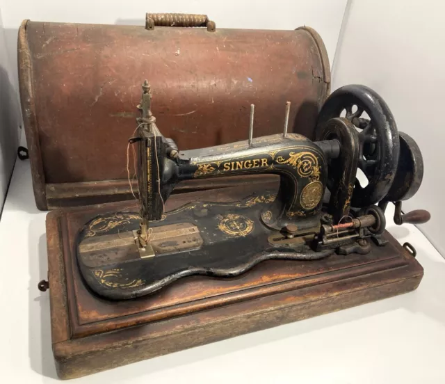 Singer 12K Sewing Machine, Antique Manual Hand Crank Machine with Wood Case