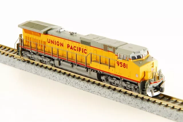 KATO N-Scale #176-3613A GE C44A-9W UP #9581 Union Pacific made in Japan Rare