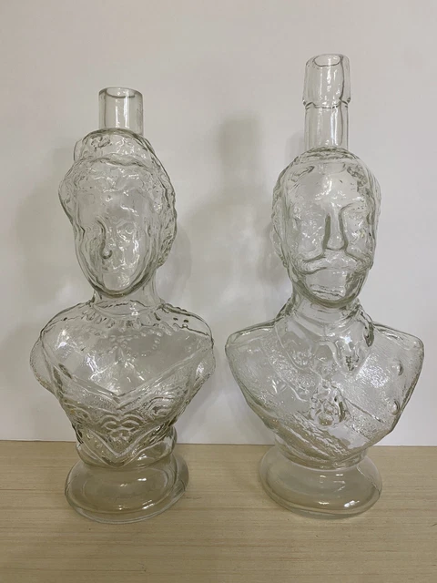 VTG Victor Emanuel III, Queen Elena bottles Glass - Early 20th century.