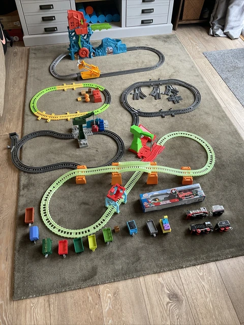 THOMAS THE TANK Engine Track And Trains Bundle Pre Owned See ...