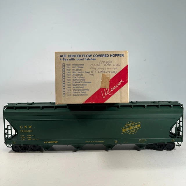 Weaver O Gauge Chicago & North Western CNW 172490 ACF Center Flow Covered Hopper