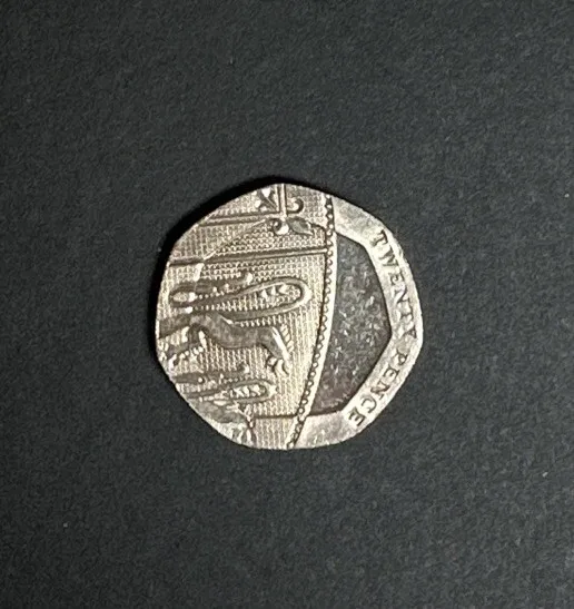 2008 Rare No Date Mule Twenty Pence Piece Undated 20p Dateless Mint Error Coin 3
