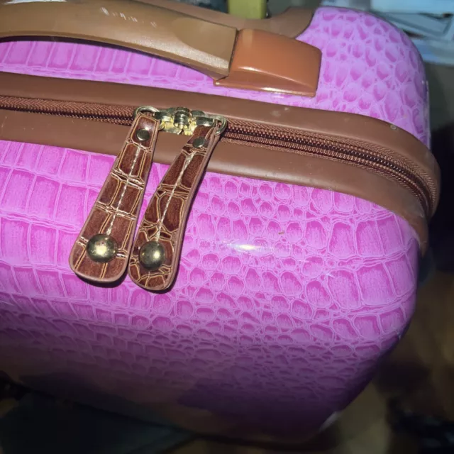 Samantha Brown croco hardside 22” Spinner 3