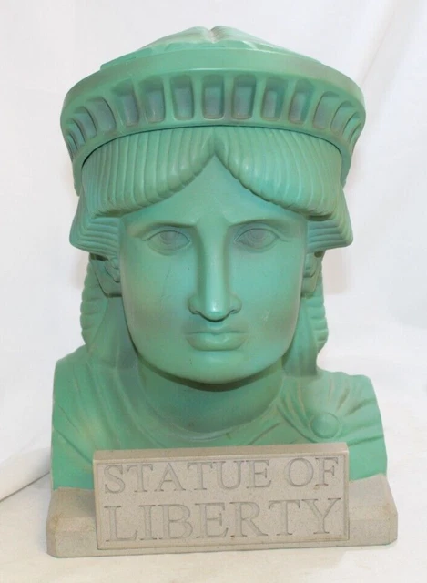 Incomplete Marvel X-Men Lady Liberty Playset Statue of Liberty Toy Biz 2000