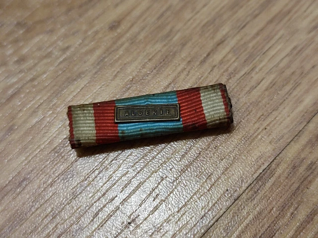 Ancienne Barrette De Bavoir Pour Bébé - Or Blanc Et Jaune - Occasion (vintage)