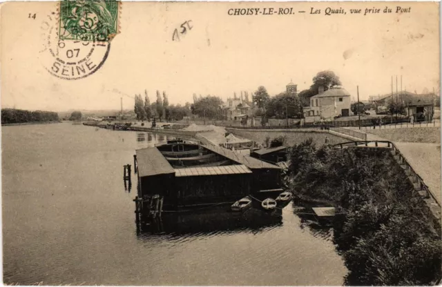 CPA Chiosy-le-Roi Les Quais vue prise du Pont FRANCE (1370086)