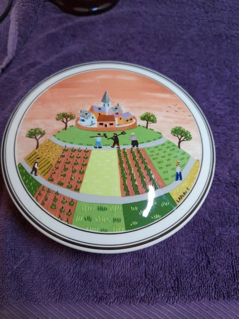 Villeroy & Boch  Naif Trinket Box Farm Hill 5" 13 Cms  Laplau  Signed