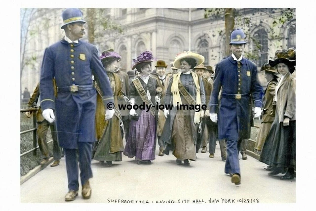 rp02812 - Suffragettes Leave City Hall in New York 1908 - print 6x4