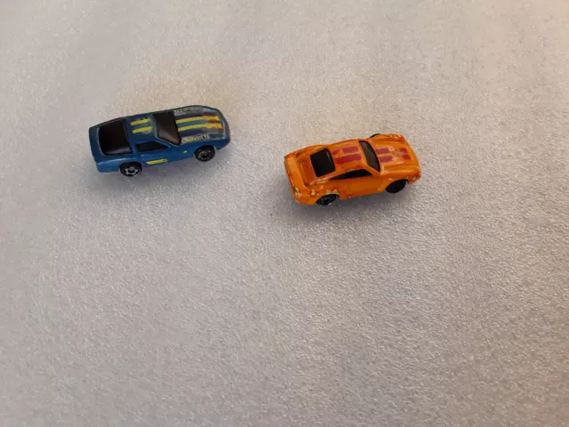 lot 2 x Mattel Hot Wheels Mini Micro Auto