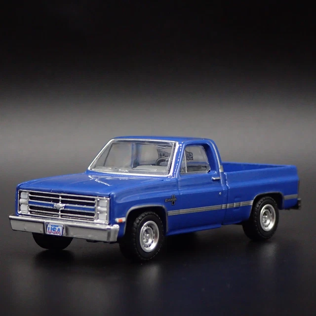 1987 87 CHEVY Chevrolet C10 Pickup Truck Shortbed 1/64 Scale Diecast