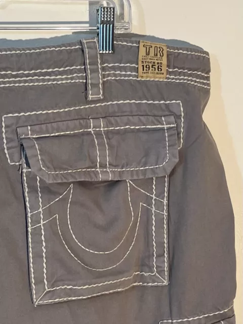 True Religion Mens Size 42 Shorts Isaac Big T Stitch Cargo Pockets