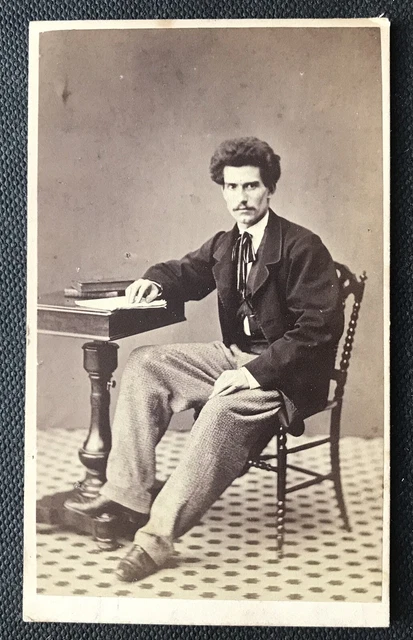 CDV Circa 1865. Ritratto di Un Uomo Da Alphonse Maze. Personalità A Identificare