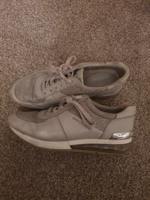 Michael kors sales trainers size 4