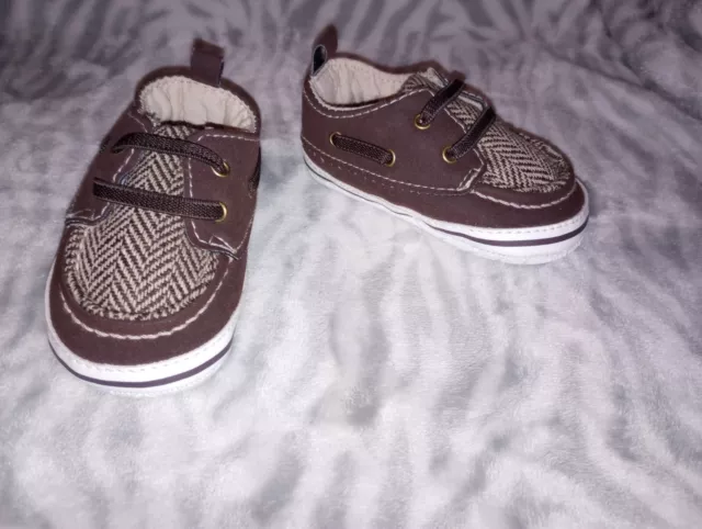 Carters Baby Boys Shoes Brown / Tan print Size 0-3 months Infant Crib Shoes