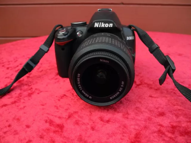 Nikon D3000 mit Nikkor AF-S 18-55mm F3.5-5.6 G  DX,VR