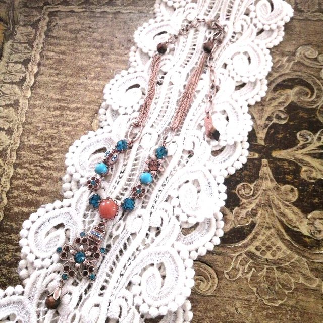 Mariana Necklace Flower Natural Stone Turquoise Tiger Eye Costume Jewelry Used