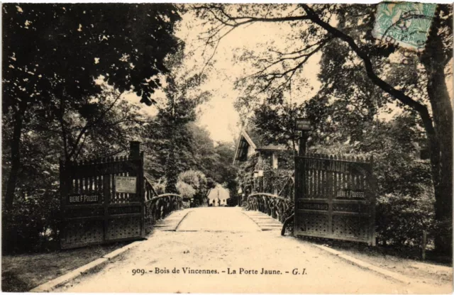 CPA Vincennes La Porte Jaune (1348929)