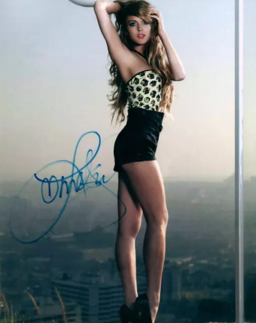 Lindsay Lohan signed 8x10 Picture nice autographed photo pic with COA