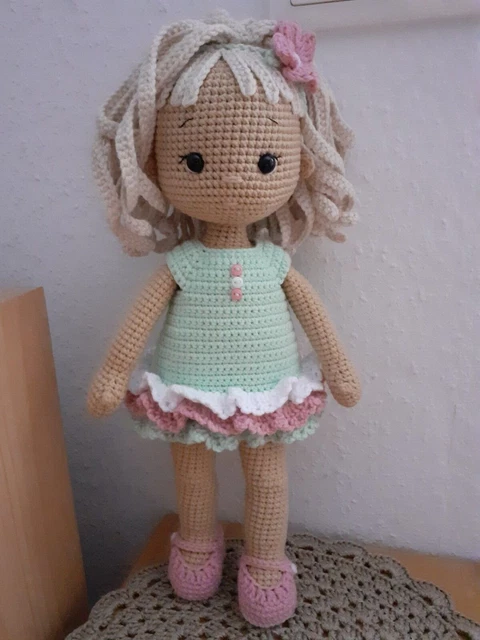 Amigurumi Puppe gehäkelt Handarbeit Handmade Spielzeug Geschenk