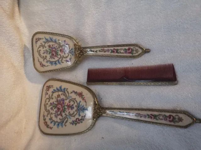 Womens Ornate Dressing Table Vanity Set. Brush Comb And Mtrror