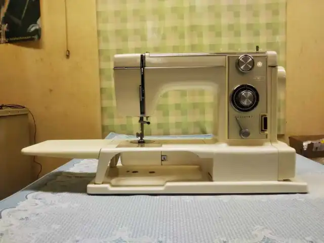 Janome Sewing Machine EXCEL electronic MODEL 815 Junk Antique