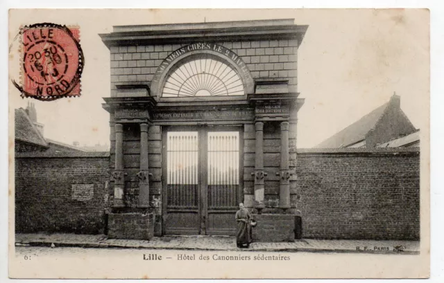 Thème VIE MILITAIRE CASERNE CPA 59 LILLE L'hotel des canonniers sedentaires