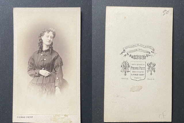 Pierre Petit, Paris, Monsieur avec lunettes Vintage albumen print CDV