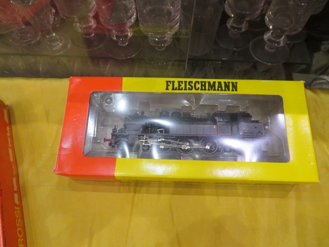 FLEISCHMANN WAGON 5421 K Citerne BP Train Électrique Miniature Ho En Boîte EUR 19,00 - FR