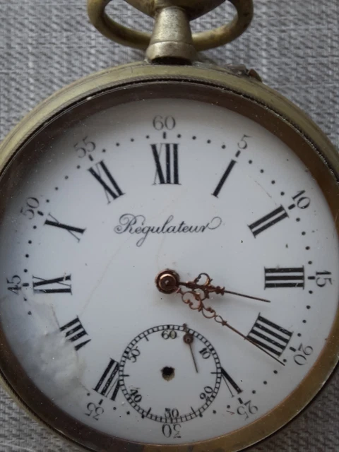 Montre à gousset mécanique à remontage manuel et balancier