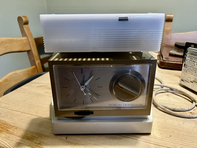 VINTAGE GOBLIN TEASMADE Model 844 - Classic Alarm Clock & Tea Maker £11 ...