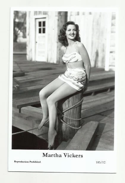 (Bx29) Martha Vickers Swiftsure Photo Postcard (185/12) Filmstar Pin Up Glamor