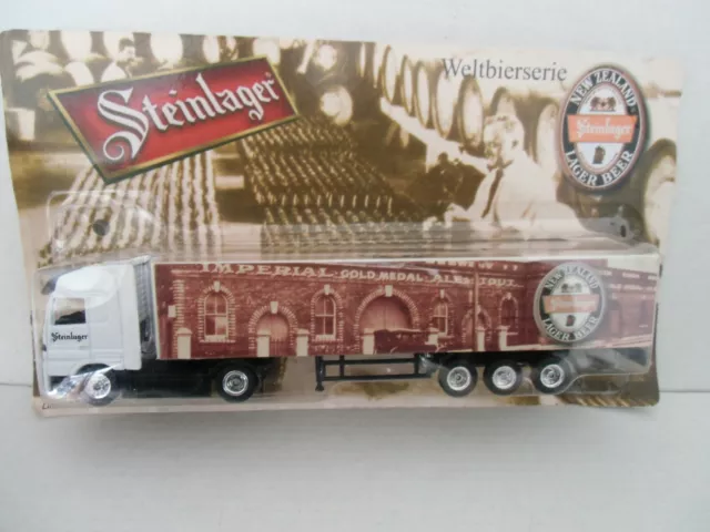 Werbetruck MB Actros " STEINLAGER NEW ZEALAND " - Koffersattelzug in OVP - 1:87