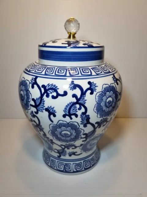 GINGER JAR - BLUE & WHITE CERAMIC HANDPAINTED  - Like NEW