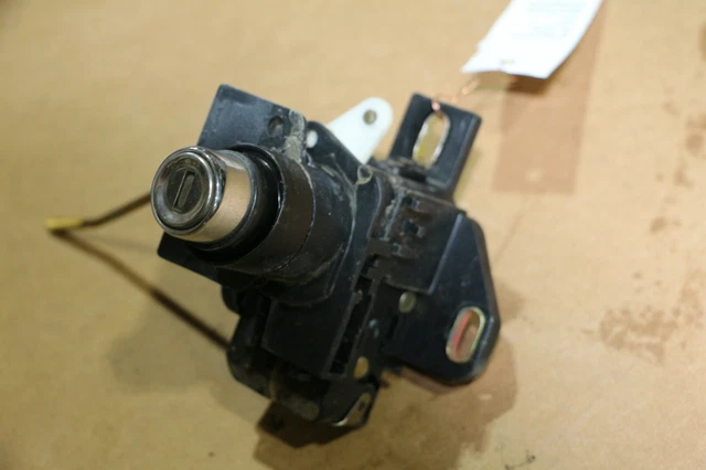 10x Befestigungsclips Emblem Hinten - Für Mercedes E-Klasse W124 & Mehr