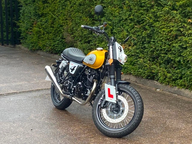 Mash Dirt Track 125 - 2020 20 - Low Miles - Flat Tracker