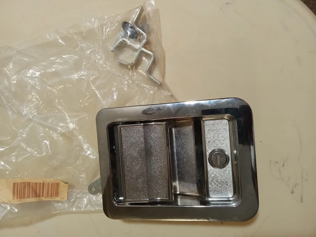 Trimark Chrome Paddle Handle Latch Tm 15143-05 , Tm202 Key With Key