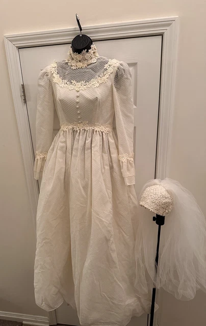 vintage wedding dress 1970's